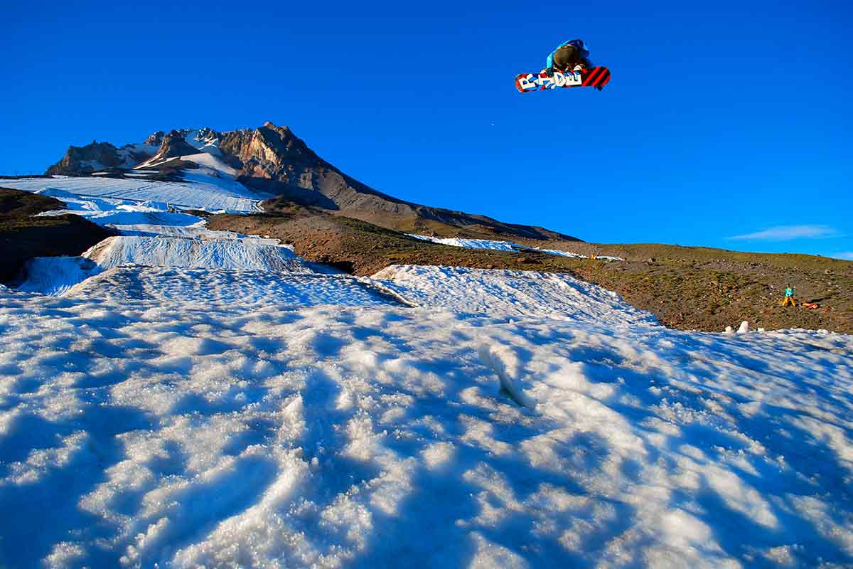 Murmur heart causes an urgent mitral valve improvement in the snowboarder